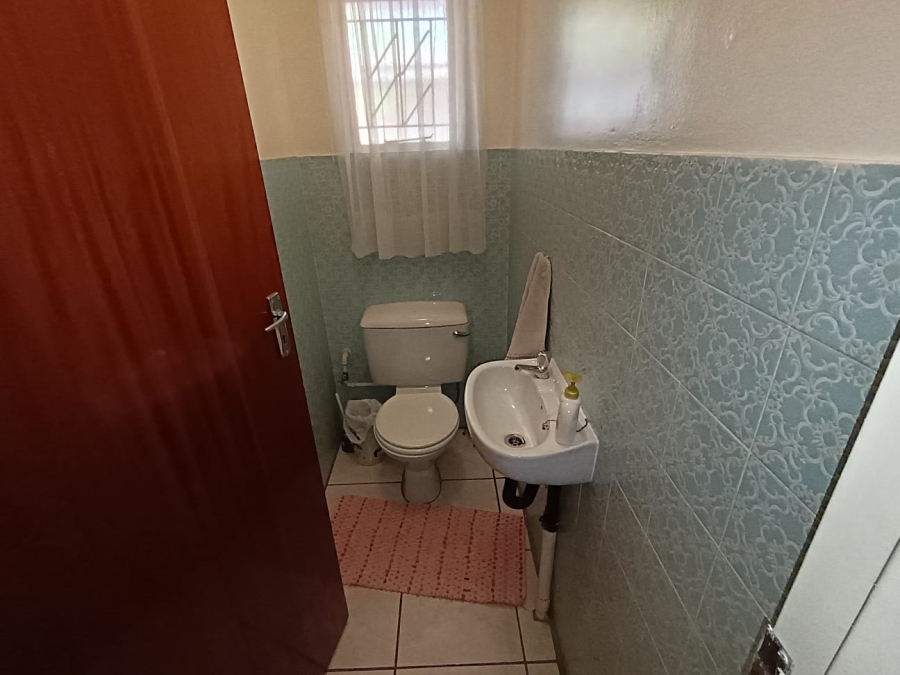 3 Bedroom Property for Sale in Protea Park North West